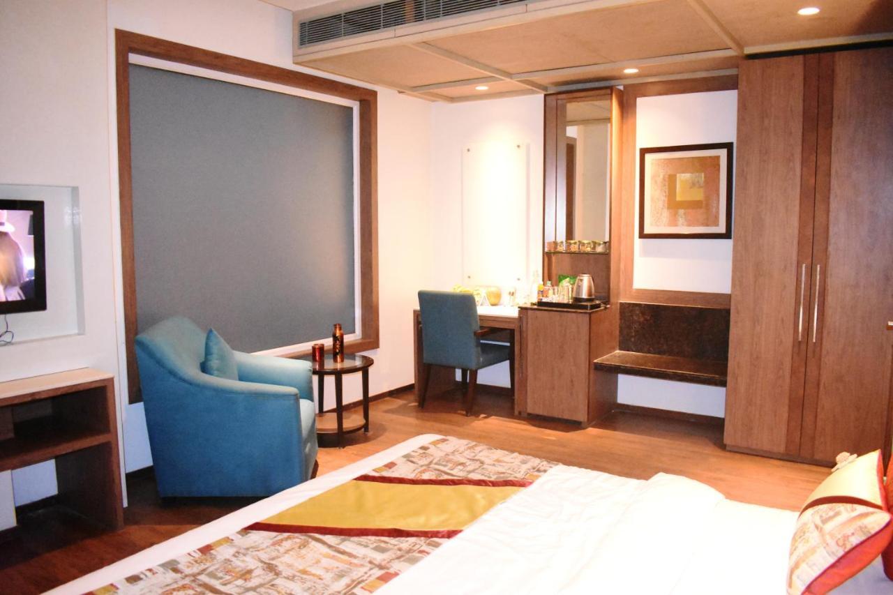Lemonwood Suites By F9 Hotels - Trivoli Garden Chhatarpur Nowe Delhi Zewnętrze zdjęcie